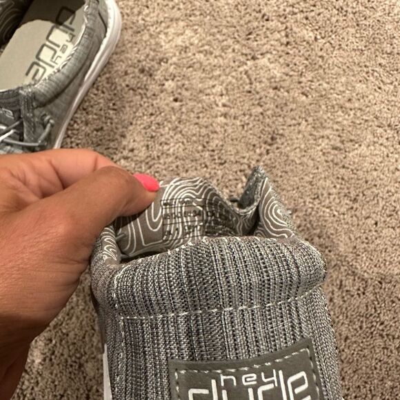 Hey Dude Wally Youth size Y2-Y3 linen stone color (light grey) - Picture 2 of 6